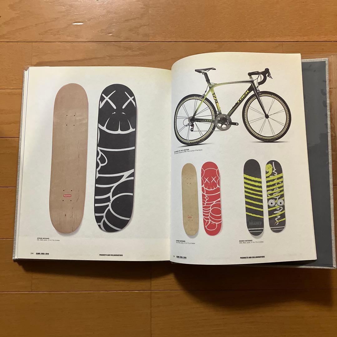 KAWS アートブック Skira Rizzoli 直筆サイン入り？