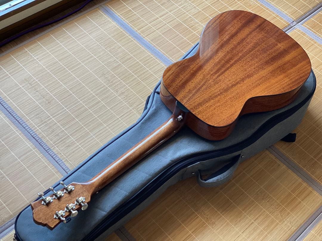 超美品　GUILD ギルドOM-120 アコースティックギター　 マホガニー